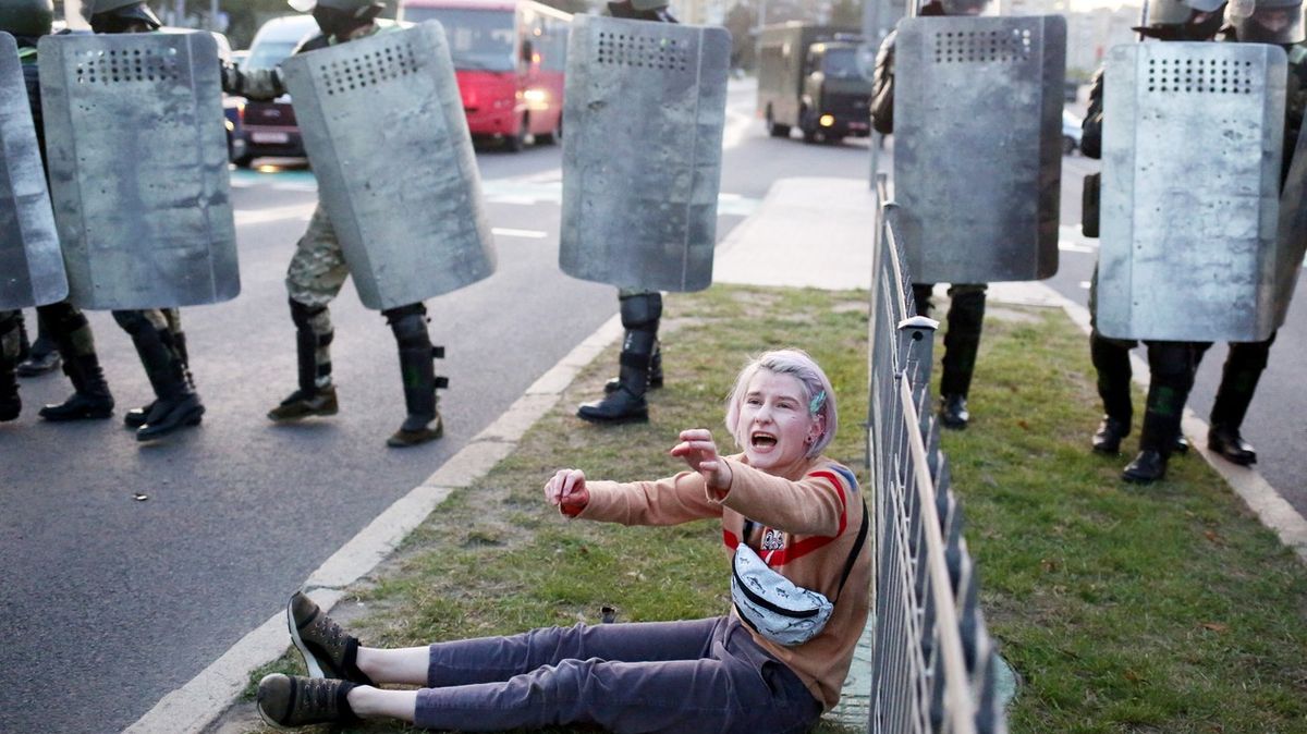 Násilí běloruského režimu na demonstrantech vyšetří OSN